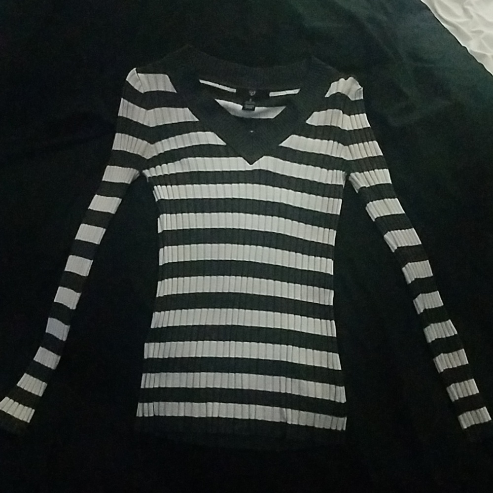 579 Sweater Top